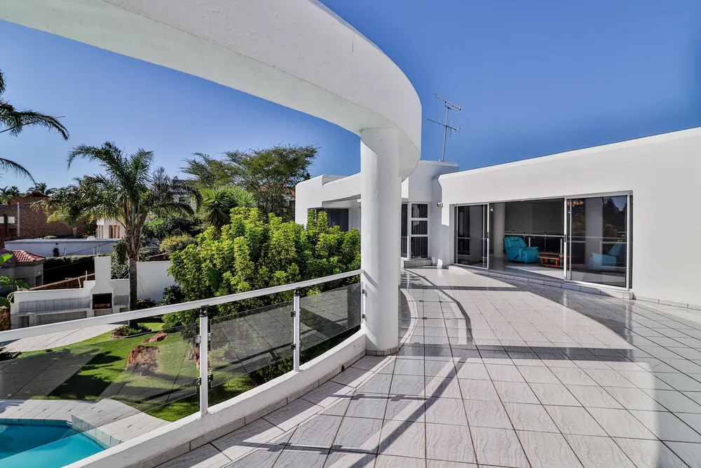 South Africa, Gauteng, Northcliff, Maluti Avenue, 94