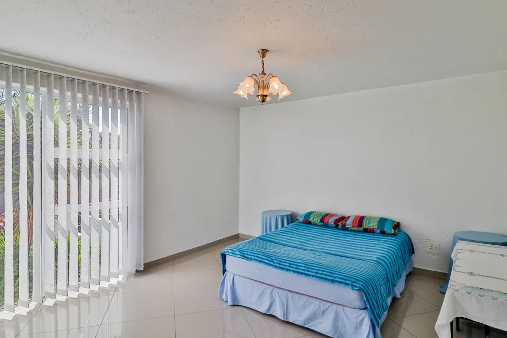 South Africa, Gauteng, Northcliff, Maluti Avenue, 94
