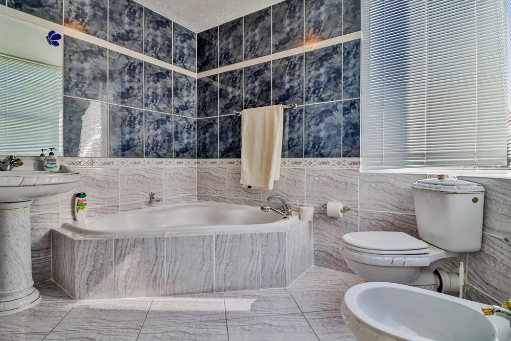 South Africa, Gauteng, Northcliff, Maluti Avenue, 94