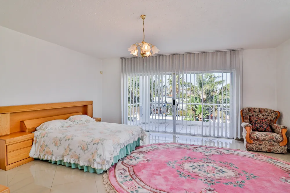 South Africa, Gauteng, Northcliff, Maluti Avenue, 94