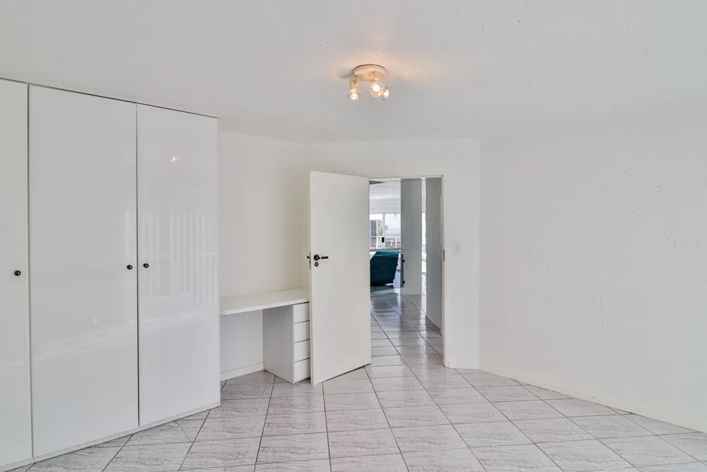South Africa, Gauteng, Northcliff, Maluti Avenue, 94