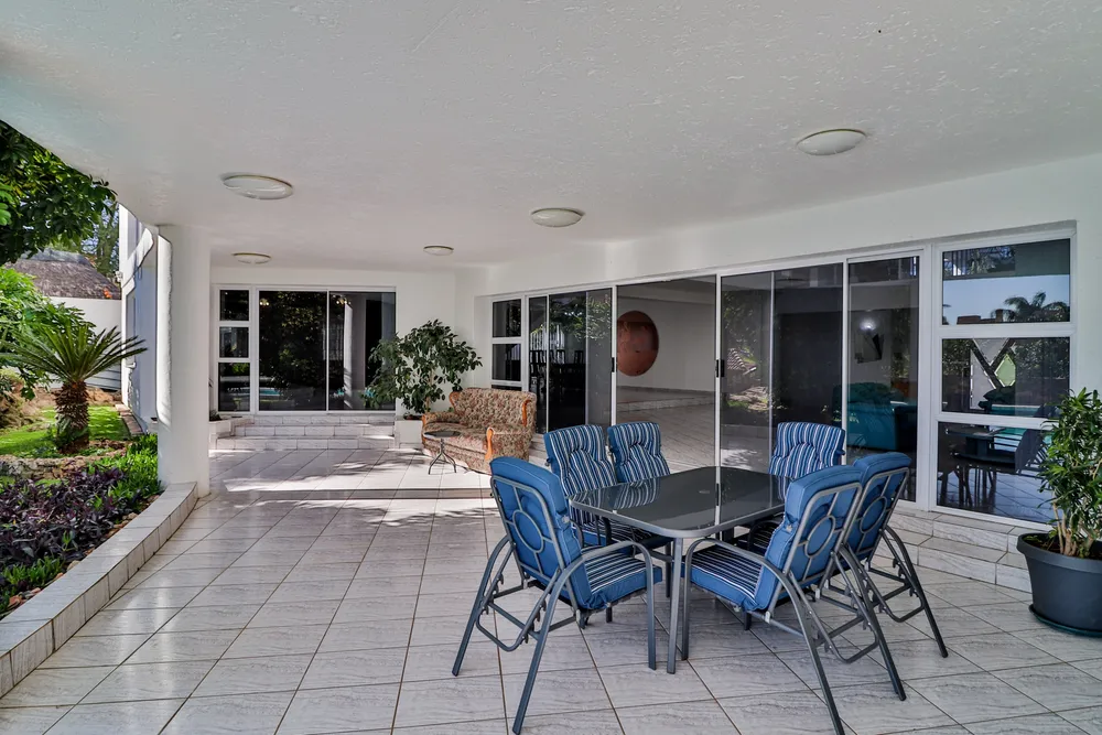 South Africa, Gauteng, Northcliff, Maluti Avenue, 94