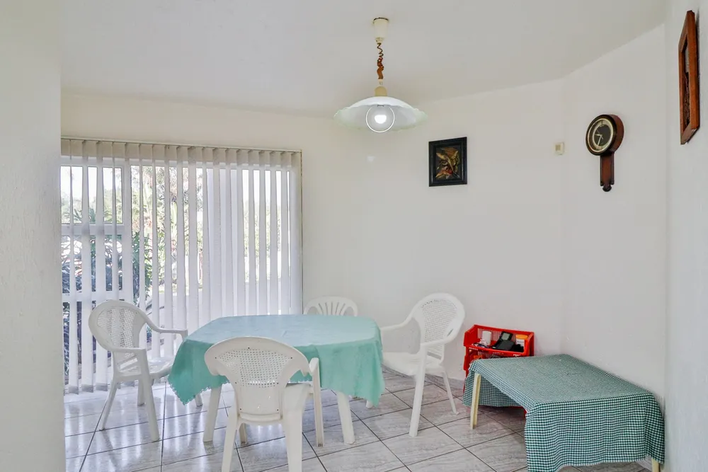 South Africa, Gauteng, Northcliff, Maluti Avenue, 94