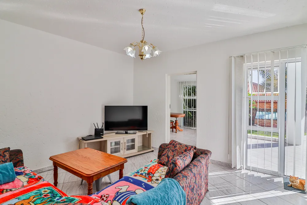 South Africa, Gauteng, Northcliff, Maluti Avenue, 94