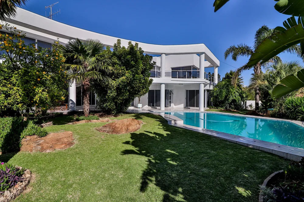 South Africa, Gauteng, Northcliff, Maluti Avenue, 94