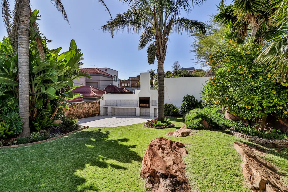 South Africa, Gauteng, Northcliff, Maluti Avenue, 94