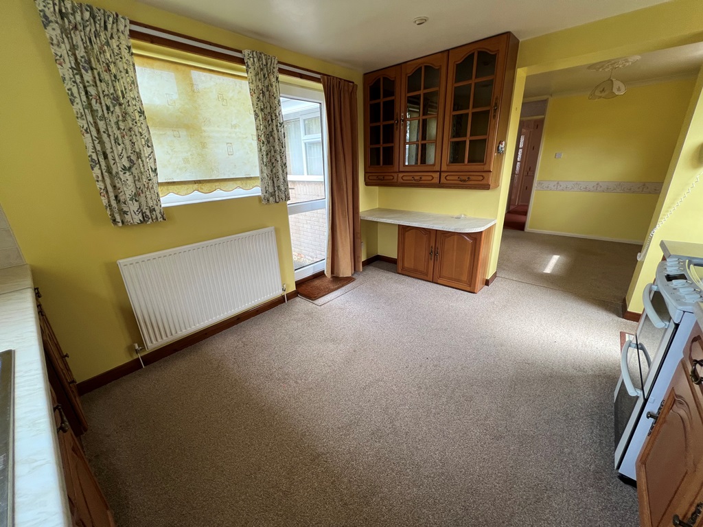 2 bedroom property for sale in Road, Cleethorpes, DN35 0TA