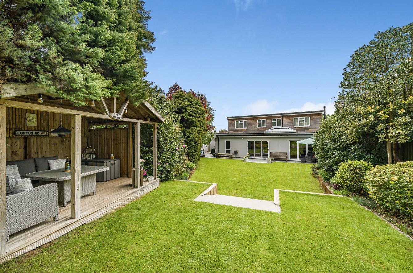 4 bedroom property for sale in Tilehouse Way, Denham £1,150,000