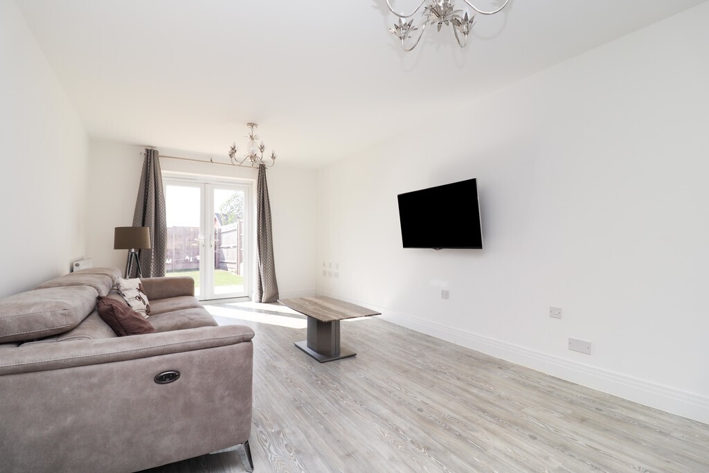 4 bedroom property in Redwood Road, Eden Park, Rugby Guide price £380,000