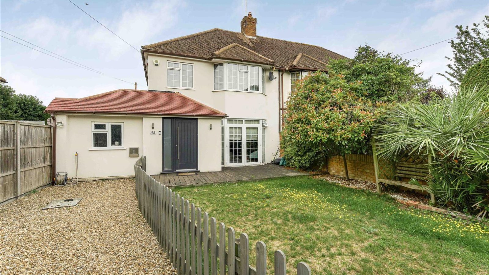3 bedroom property for sale in Thorney Mill Road, Iver £625,000