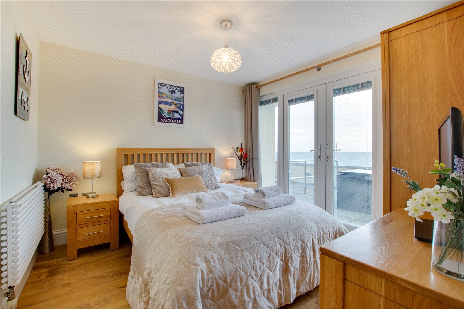 2 bedroom property for sale in Torcross, Kingsbridge, Devon, TQ7 Guide price £395,000