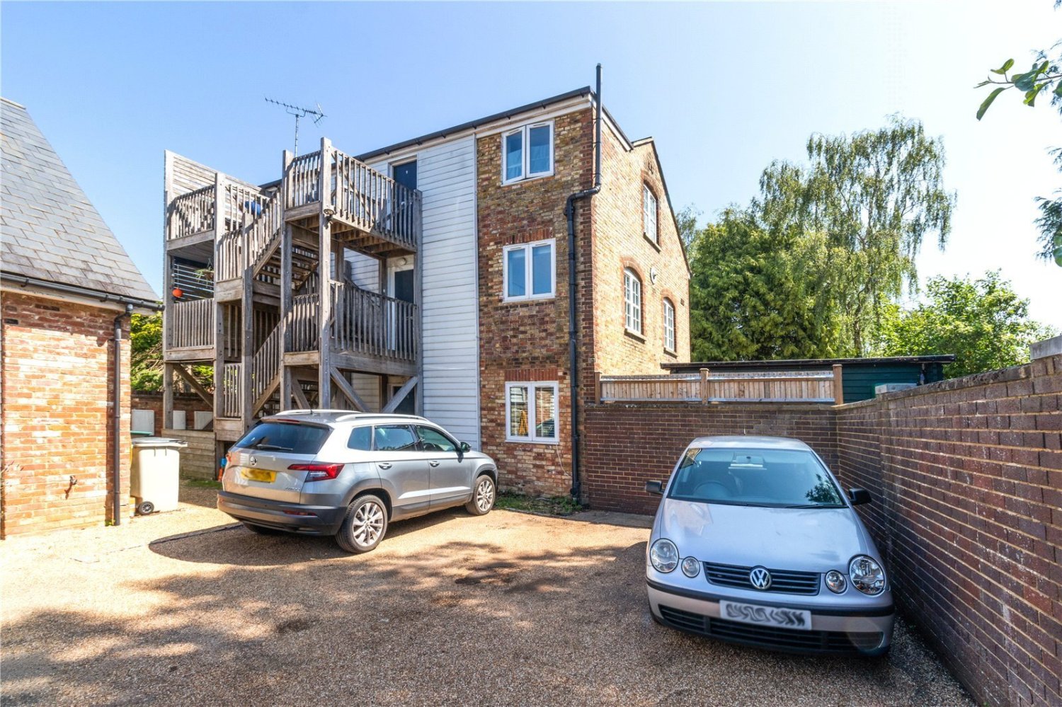 JacksonStops 2 bedroom property for sale in Chevening Road