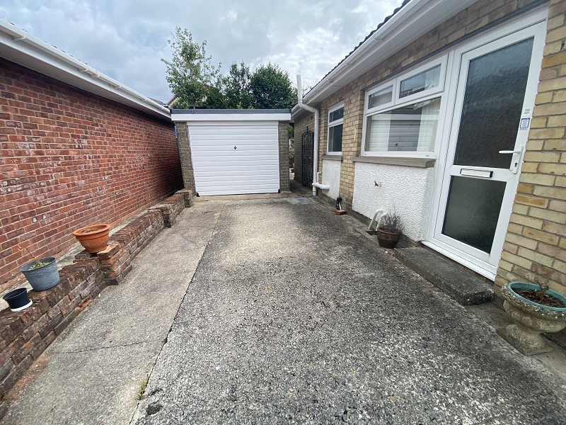 2 bedroom property for sale in Delffordd, Rhos, Pontardawe, Swansea