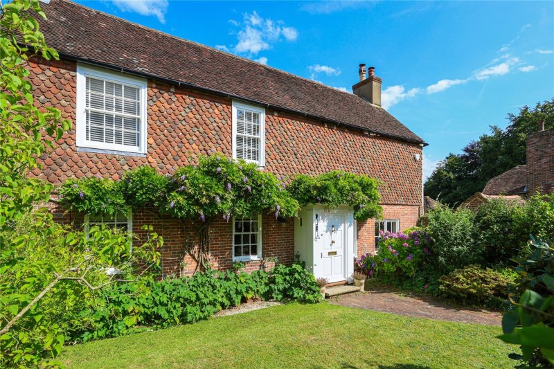 4 bedroom property for sale in The Street, Brightling, Robertsbridge