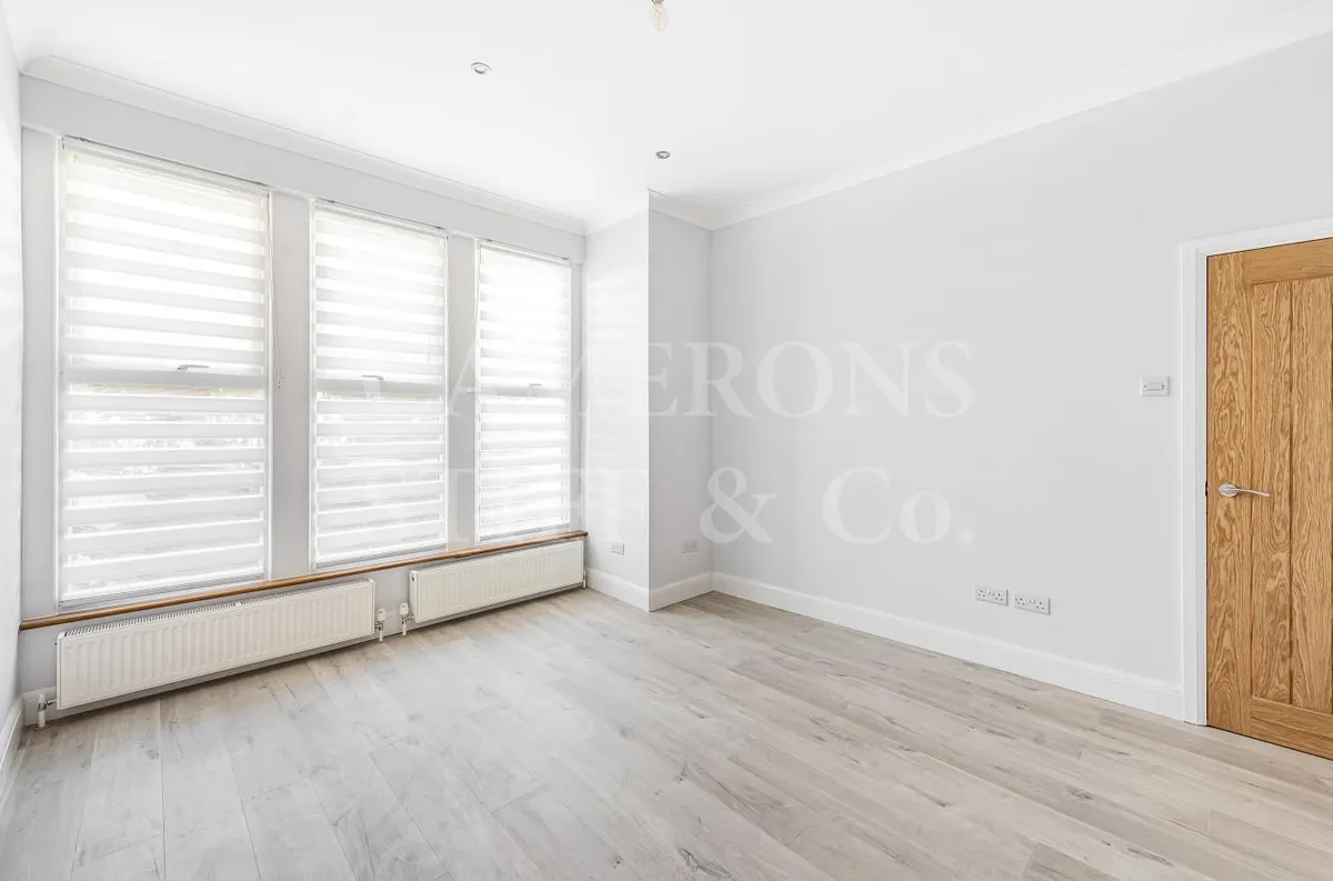 Oaklands Road, Cricklewood, NW2