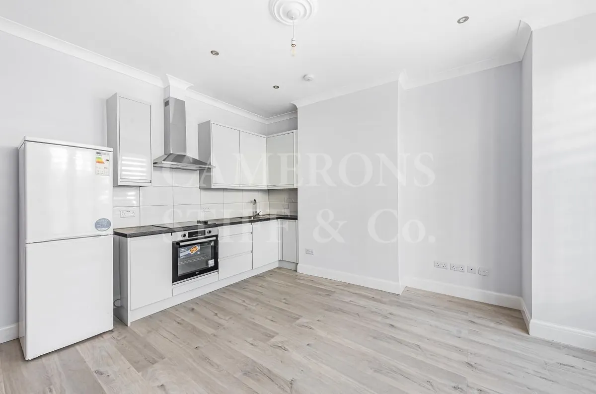 Oaklands Road, Cricklewood, NW2