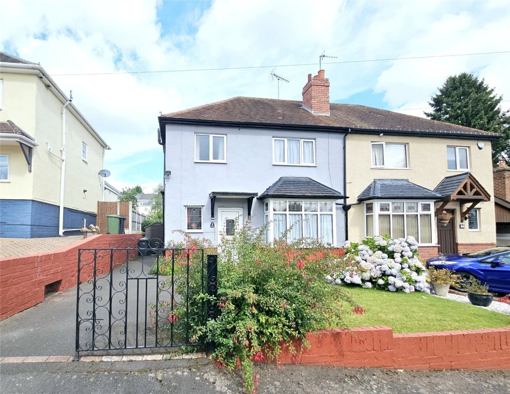 3 bedroom property for sale in Greatfield Road, Kidderminster
