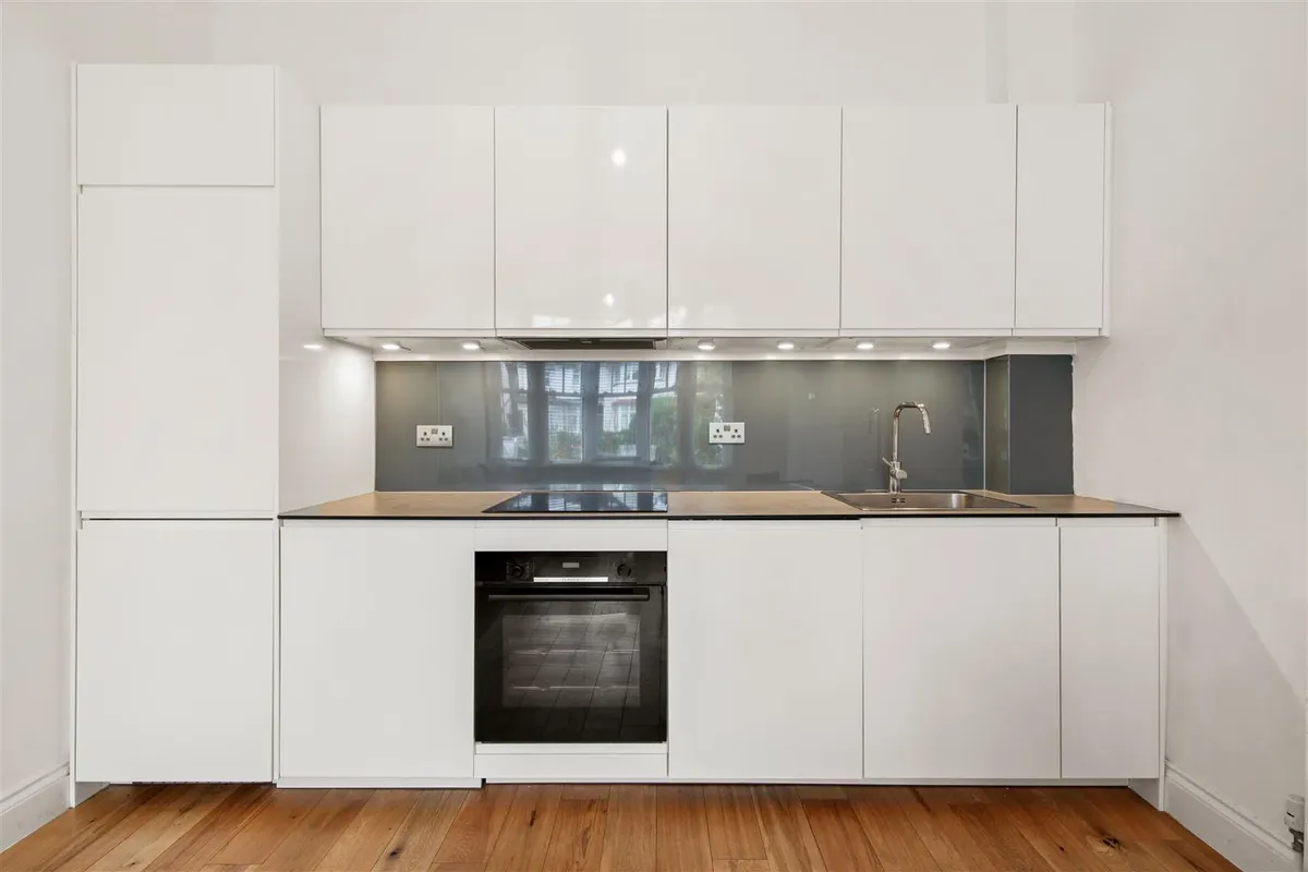 The Avenue, London, NW6