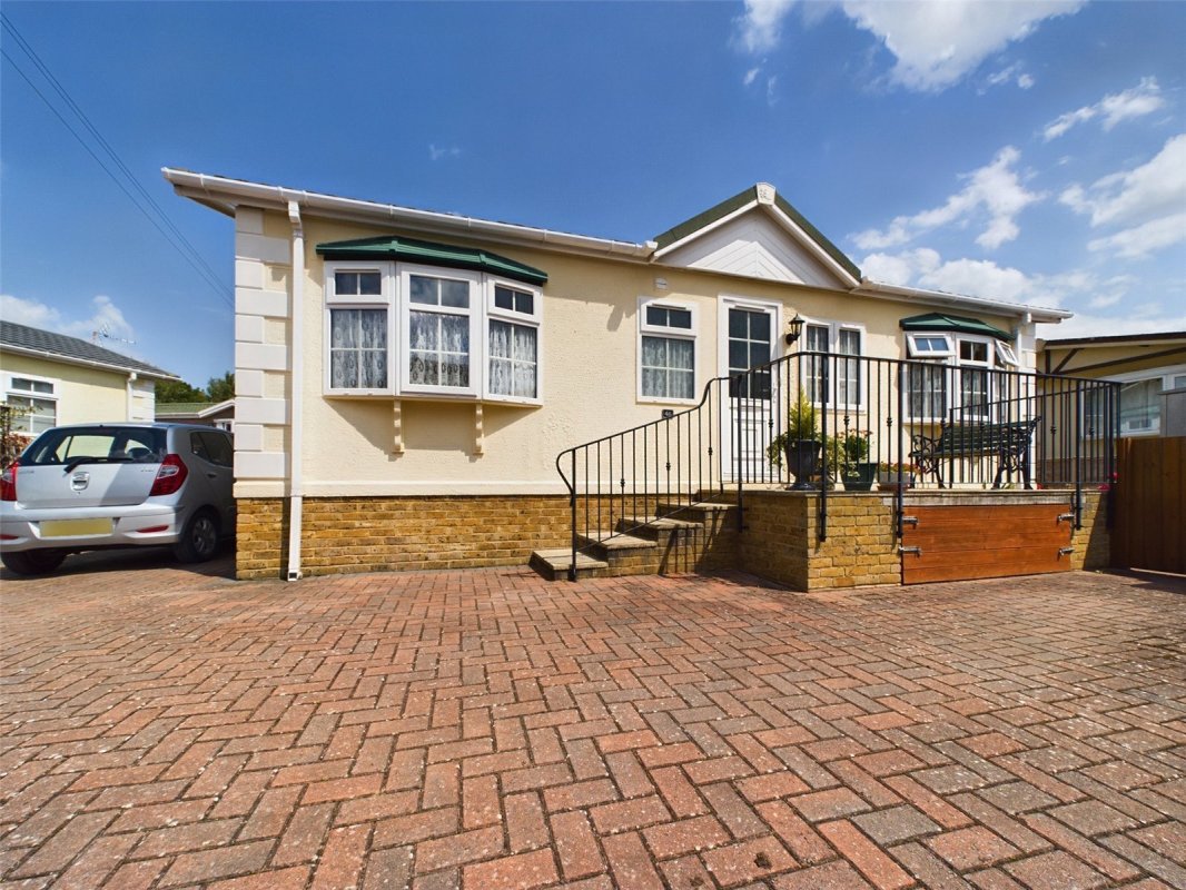 2 bedroom property for sale in Iford Bridge Home Park, Old Bridge Road