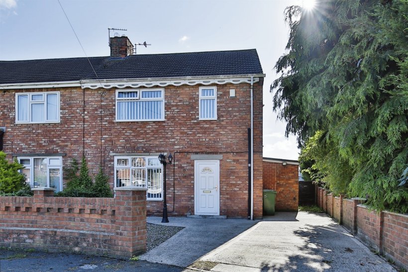 Thirsk Grove, HARTLEPOOL 2 bedroom semidetached house Manners