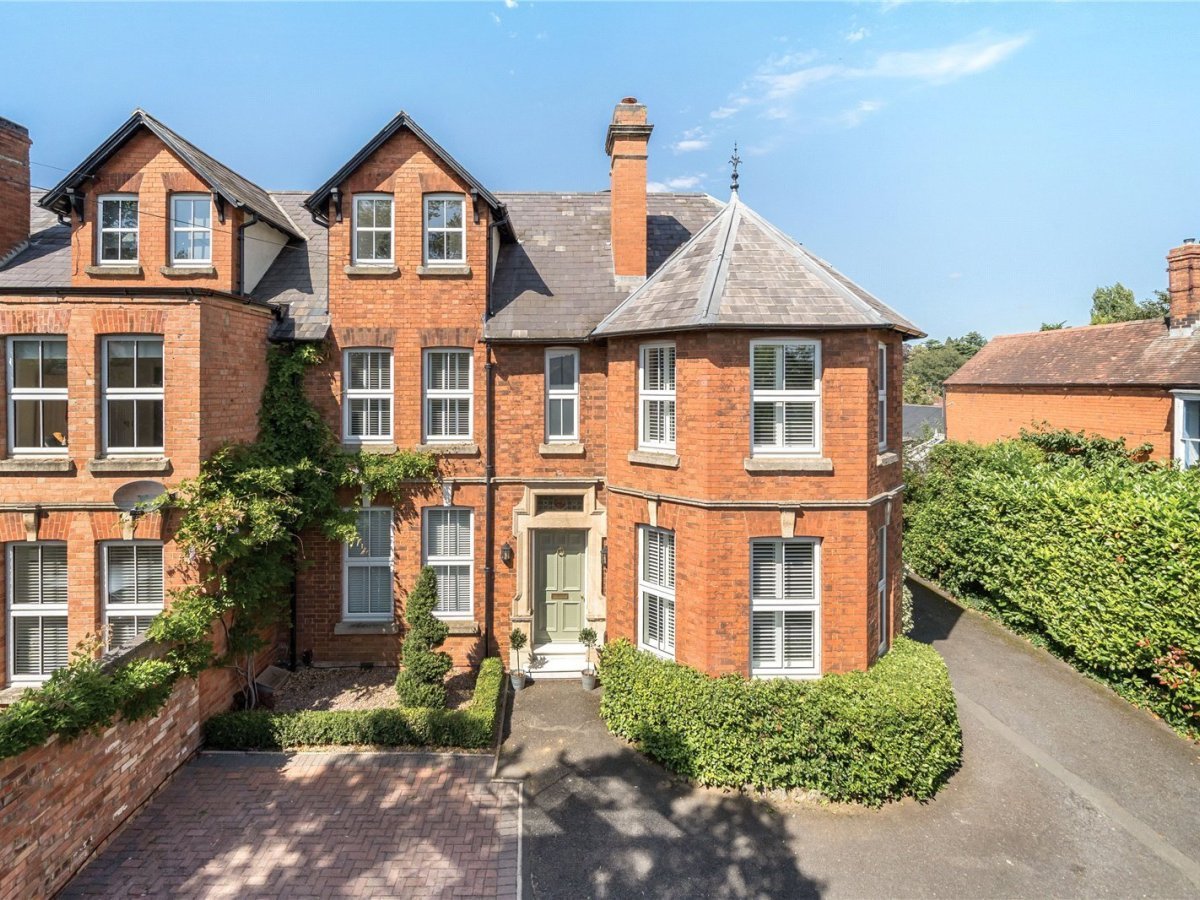 JacksonStops 5 bedroom property for sale in Weedon Road, Northampton