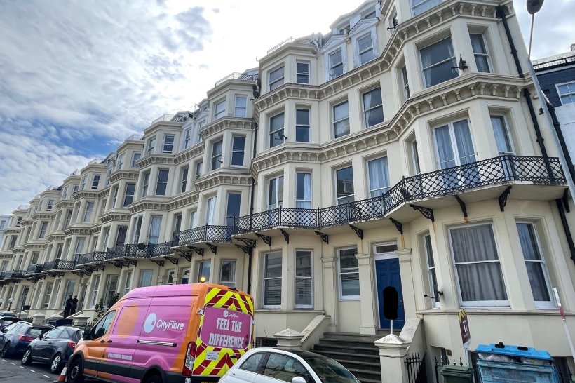 Queens Gardens, EASTBOURNE 1 bedroom flat Fox & Sons