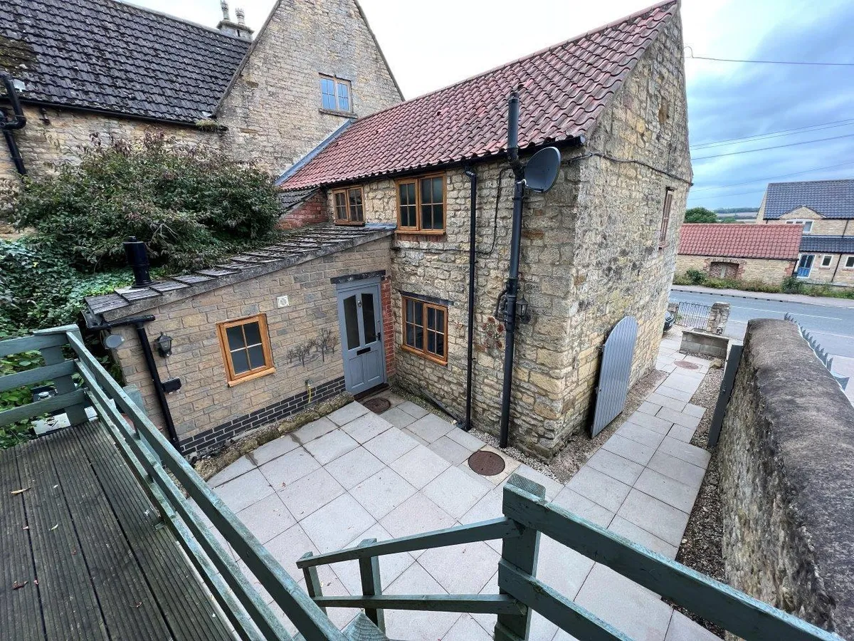 GALE COTTAGE, WALTHAM ON THE WOLDS, MELTON MOWBRAY
