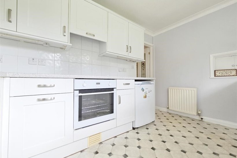 Roman Way, Earley, Reading 2 bedroom semidetached bungalow Roger Platt