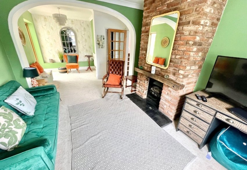 3 bedroom property for sale in The Village, Hartlebury, Kidderminster