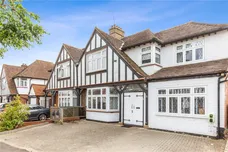 Hillside Gardens, EDGWARE, HA8 photo 16