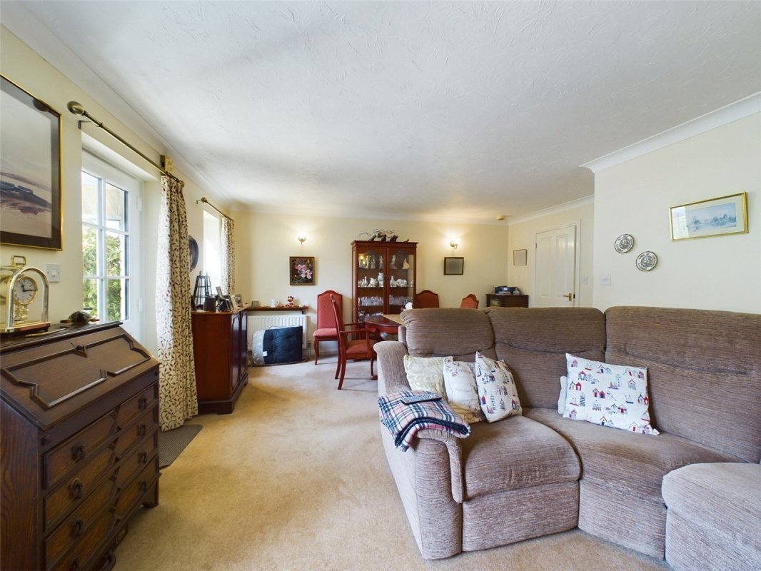 2 bedroom property for sale in Mudeford, Christchurch, Dorset, BH23 £