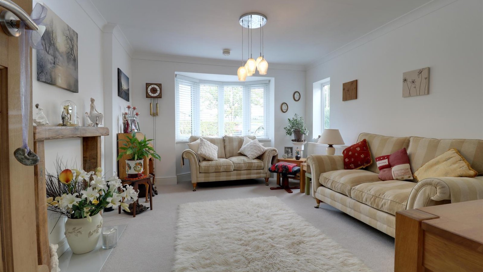 3 bedroom property for sale in Hassall Road, Alsager £290,000