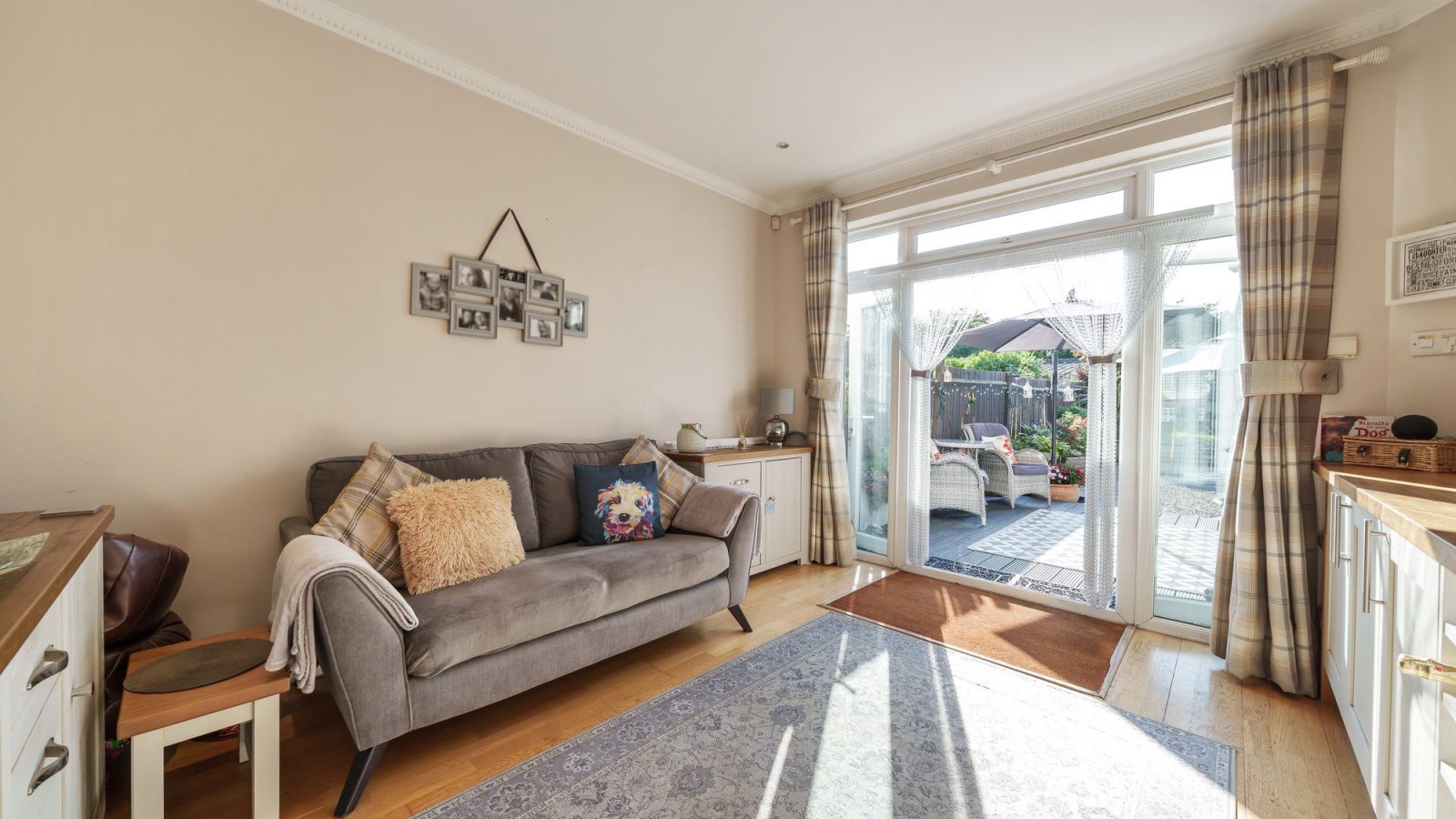 4 bedroom property for sale in Stoneleigh Avenue, Worcester Park, KT4