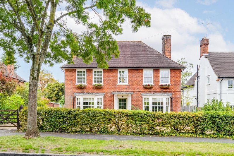 4 bedroom property for sale in Willian Way, Letchworth Garden City