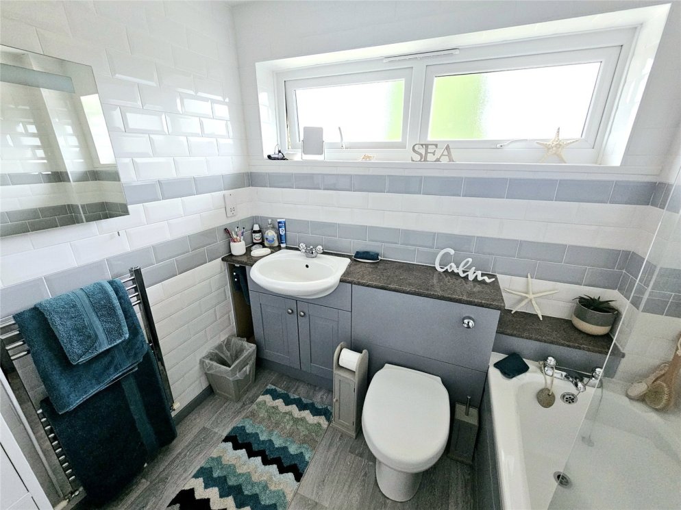 3 bedroom property for sale in Puxton Drive, Kidderminster