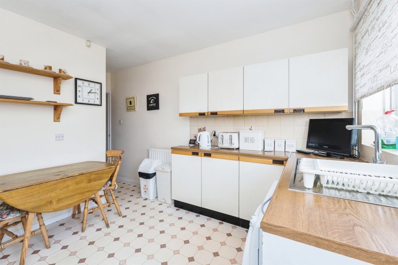 Winchester Road, Grantham 3 bedroom detached bungalow William H Brown