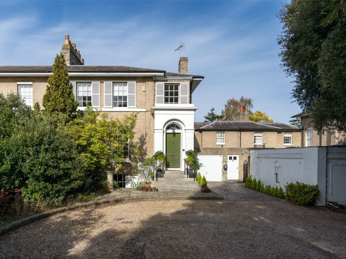 JacksonStops 6 bedroom property for sale in Lexden Road, Lexden