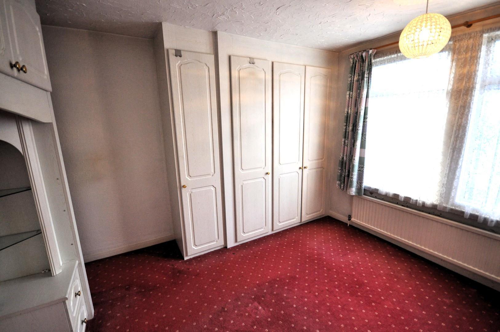 3 bedroom property for sale in Bruce Grove, Watford £415,000