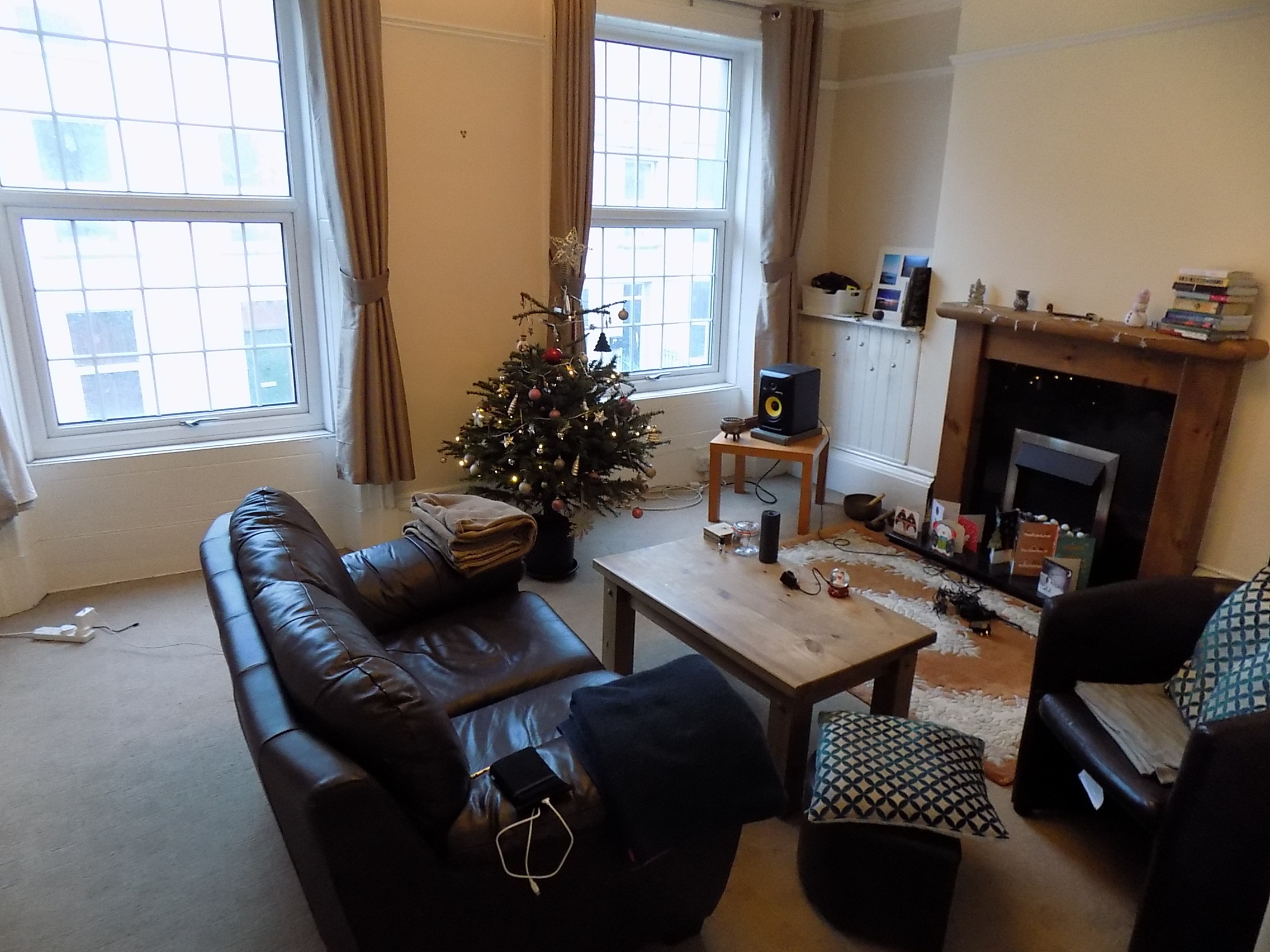 2 bedroom property to let in Holyhead Road, Bangor, Gwynedd, LL57 £