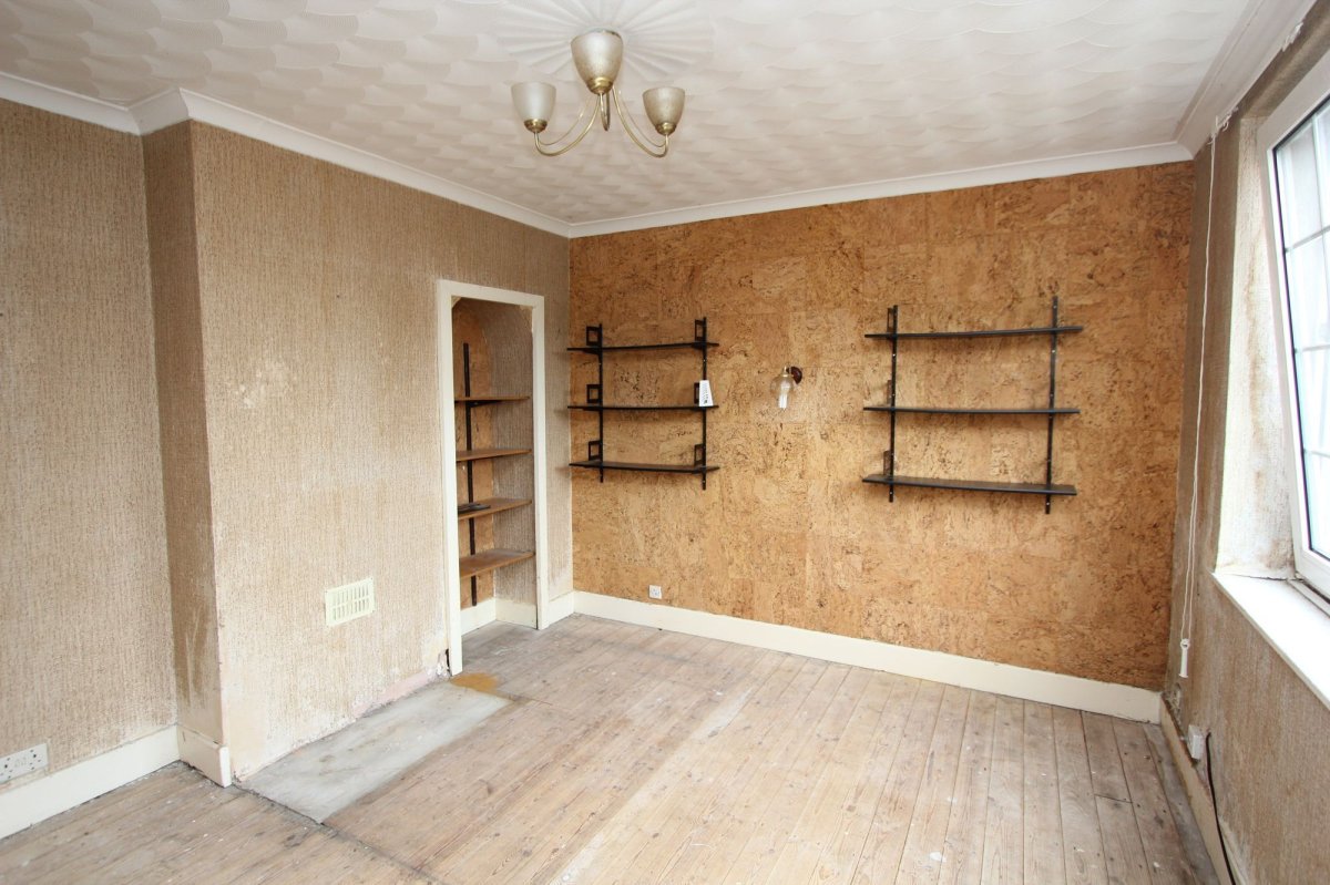 2 bedroom property for sale in Pinewood Square, St. Athan, CF62 £125,000