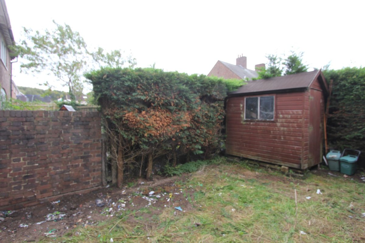 2 bedroom property for sale in Pinewood Square, St. Athan, CF62 £125,000