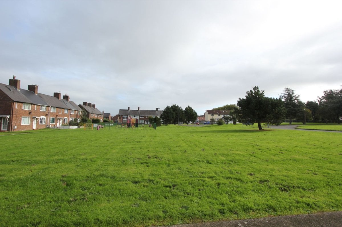 2 bedroom property for sale in Pinewood Square, St. Athan, CF62 £125,000
