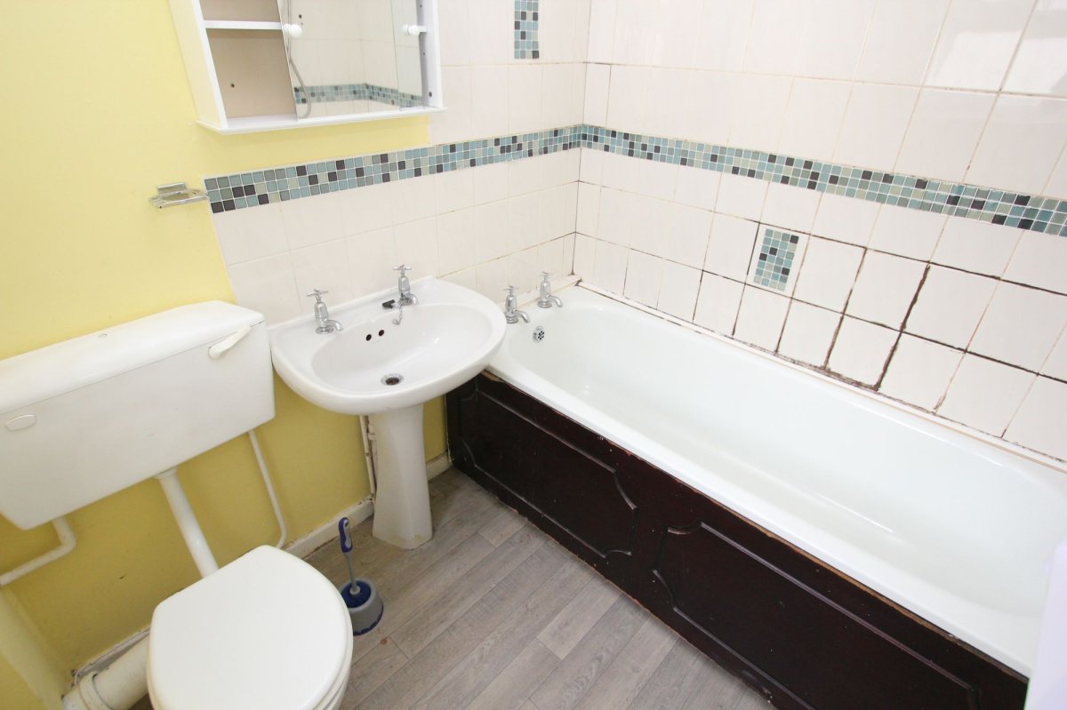 3 bedroom property for sale in Scott Close, St. Athan, CF62 £110,000