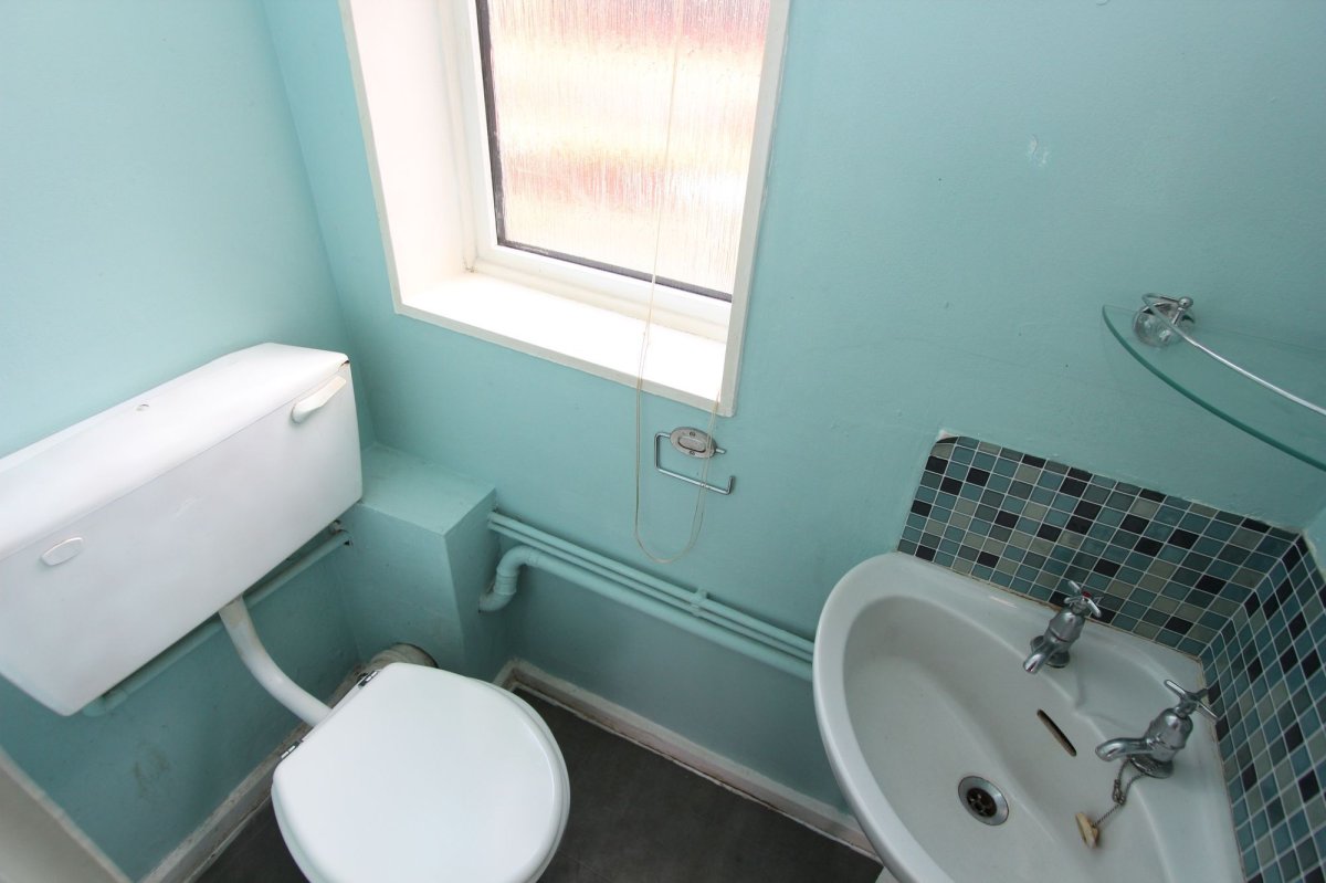 3 bedroom property for sale in Scott Close, St. Athan, CF62 £110,000