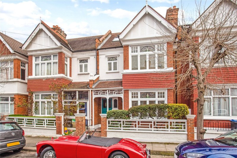 4 bedroom property for sale in Strathmore Road, Southfields, London
