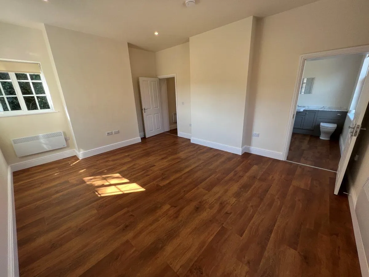 THE STABLE APARTMENT, BAGGRAVE HALL, HUNGARTON