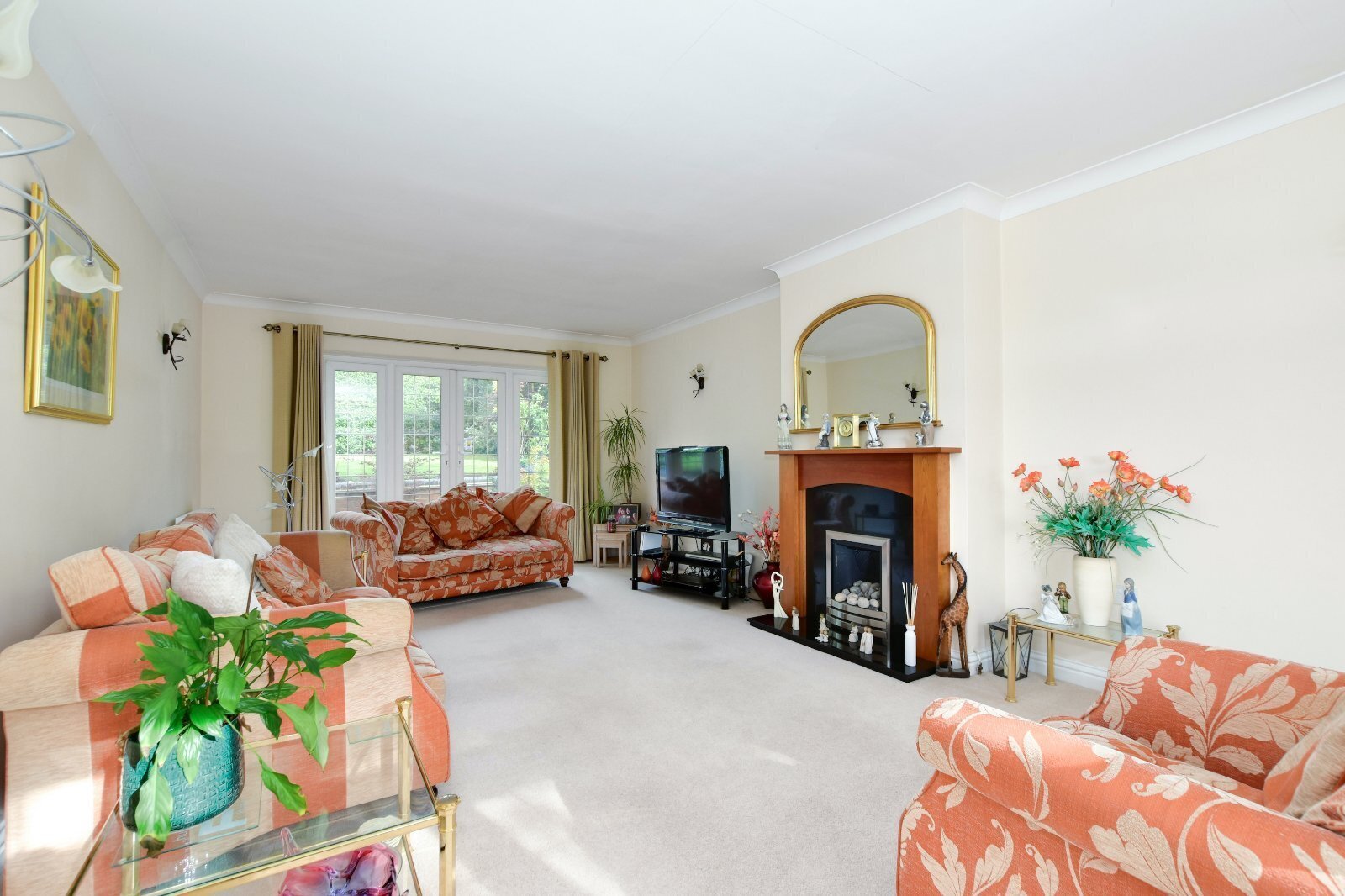 5 bedroom property for sale in Abbots Road, Abbots Langley, Hertfordshire, WD5 Guide price £ 5 bedroom property for sale in Abbots Road, Abbots Langley, Hertfordshire, WD5 Guide price £