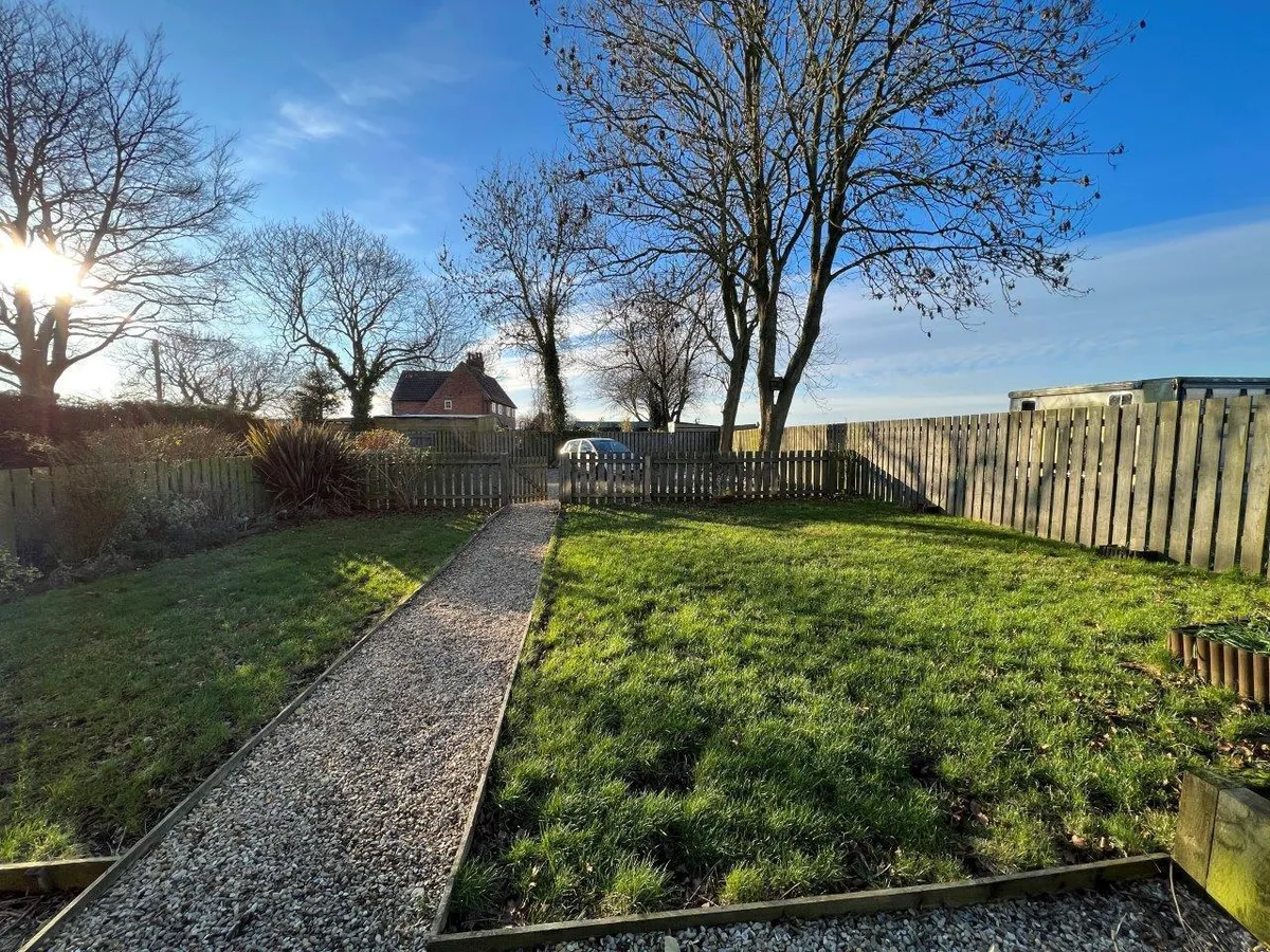 3 PONTON HEATH COTTAGES, HEATH LANE, GREAT PONTON
