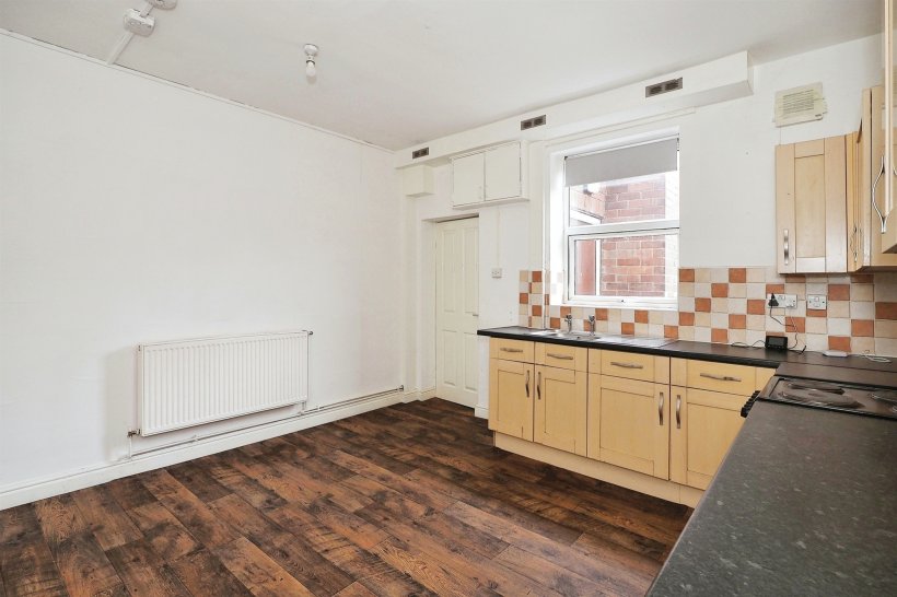 High Street, Grimethorpe, Barnsley 3 bedroom terraced house Sequence