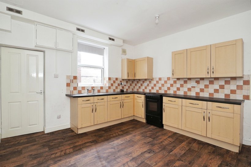 High Street, Grimethorpe, Barnsley 3 bedroom terraced house Sequence